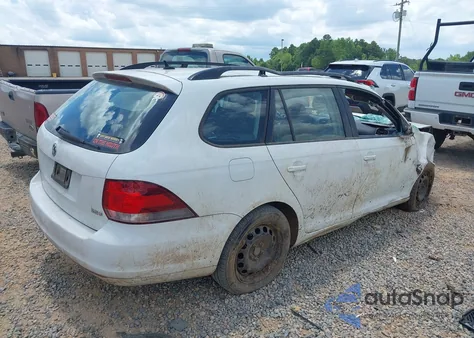 2014 Volkswagen Jetta Sportwagen 2.5L S from USA, damaged, VIN 3VWPP7AJ4EM615470